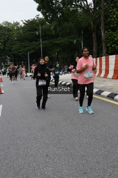 Runner Photo 4306020
