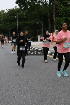 Runner Photo 4306025