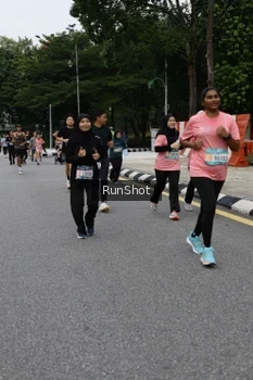 Runner Photo 4306026