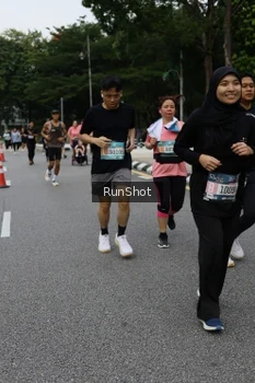 Runner Photo 4306039