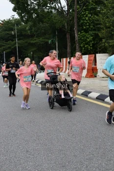 Runner Photo 4306045