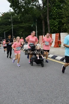 Runner Photo 4306050