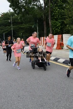 Runner Photo 4306051
