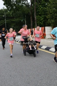 Runner Photo 4306056