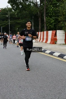 Runner Photo 4306064