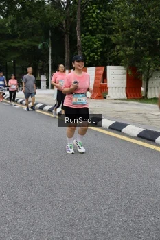 Runner Photo 4306065