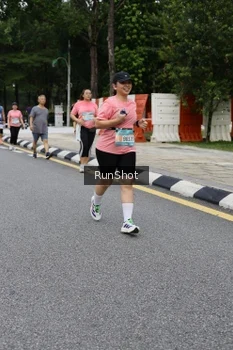 Runner Photo 4306066