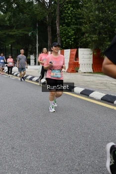 Runner Photo 4306072
