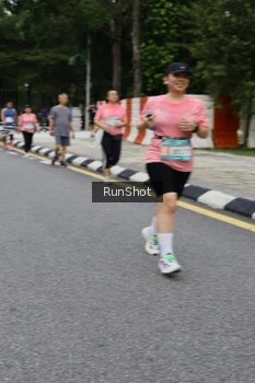 Runner Photo 4306080