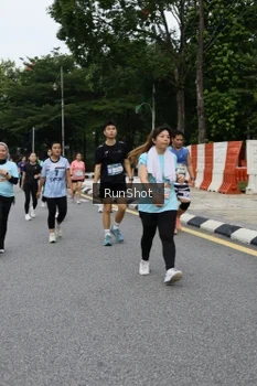 Runner Photo 4306081