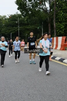 Runner Photo 4306082
