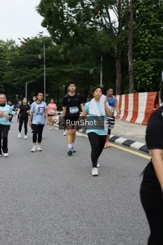 Runner Photo 4306087