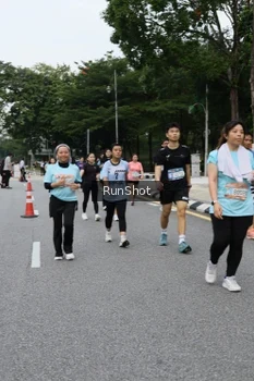 Runner Photo 4306091