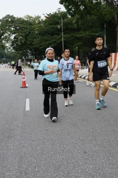 Runner Photo 4306097