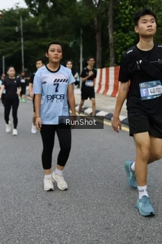 Runner Photo 4306120