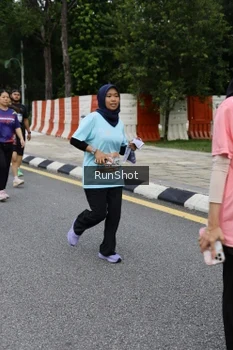 Runner Photo 4306140