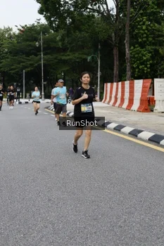 Runner Photo 4306141