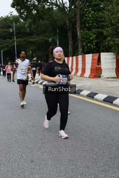 Runner Photo 4306147