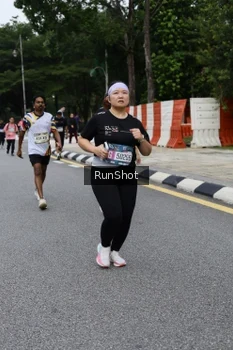 Runner Photo 4306158