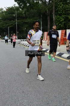Runner Photo 4306172
