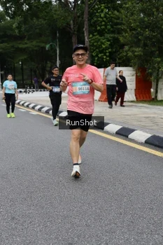 Runner Photo 4306178