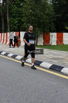 Runner Photo 4306181
