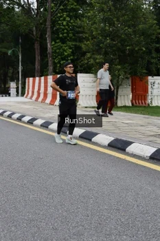 Runner Photo 4306188