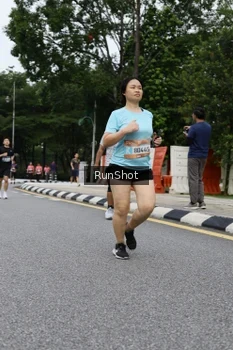 Runner Photo 4306195
