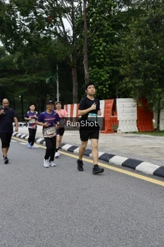 Runner Photo 4306212