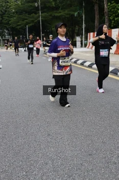 Runner Photo 4306220