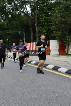 Runner Photo 4306221