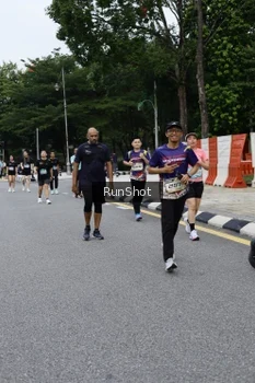 Runner Photo 4306223