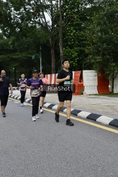 Runner Photo 4306226