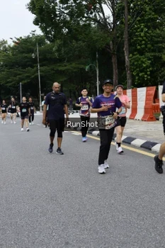 Runner Photo 4306235