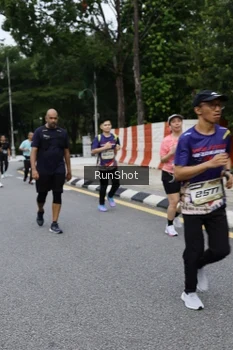 Runner Photo 4306236