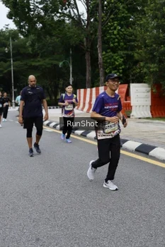 Runner Photo 4306238