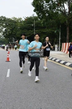 Runner Photo 4306239