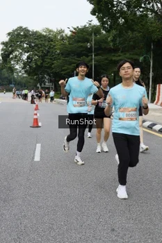 Runner Photo 4306247