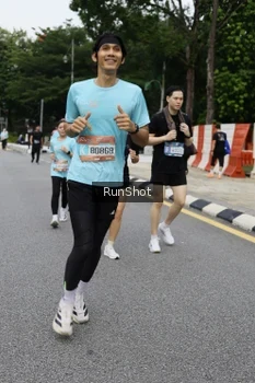 Runner Photo 4306258