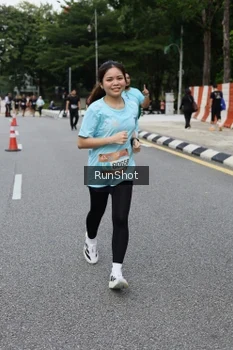 Runner Photo 4306263