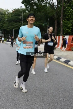 Runner Photo 4306264