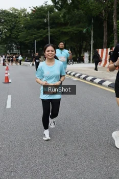 Runner Photo 4306268