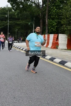 Runner Photo 4306283