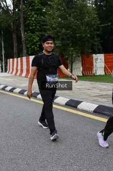 Runner Photo 4306291