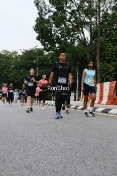 Runner Photo 4306306