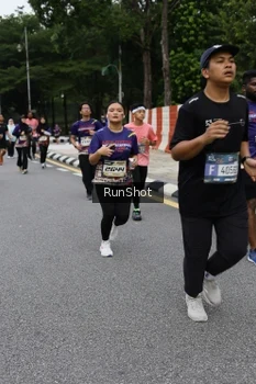 Runner Photo 4306315