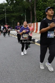 Runner Photo 4306317