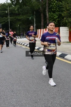 Runner Photo 4306325