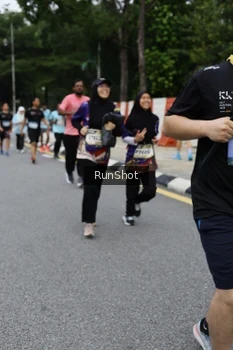 Runner Photo 4306338