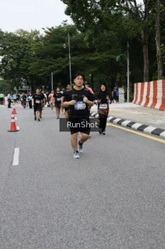 Runner Photo 4306346